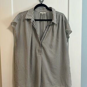 Chic patterned black and cream blouse